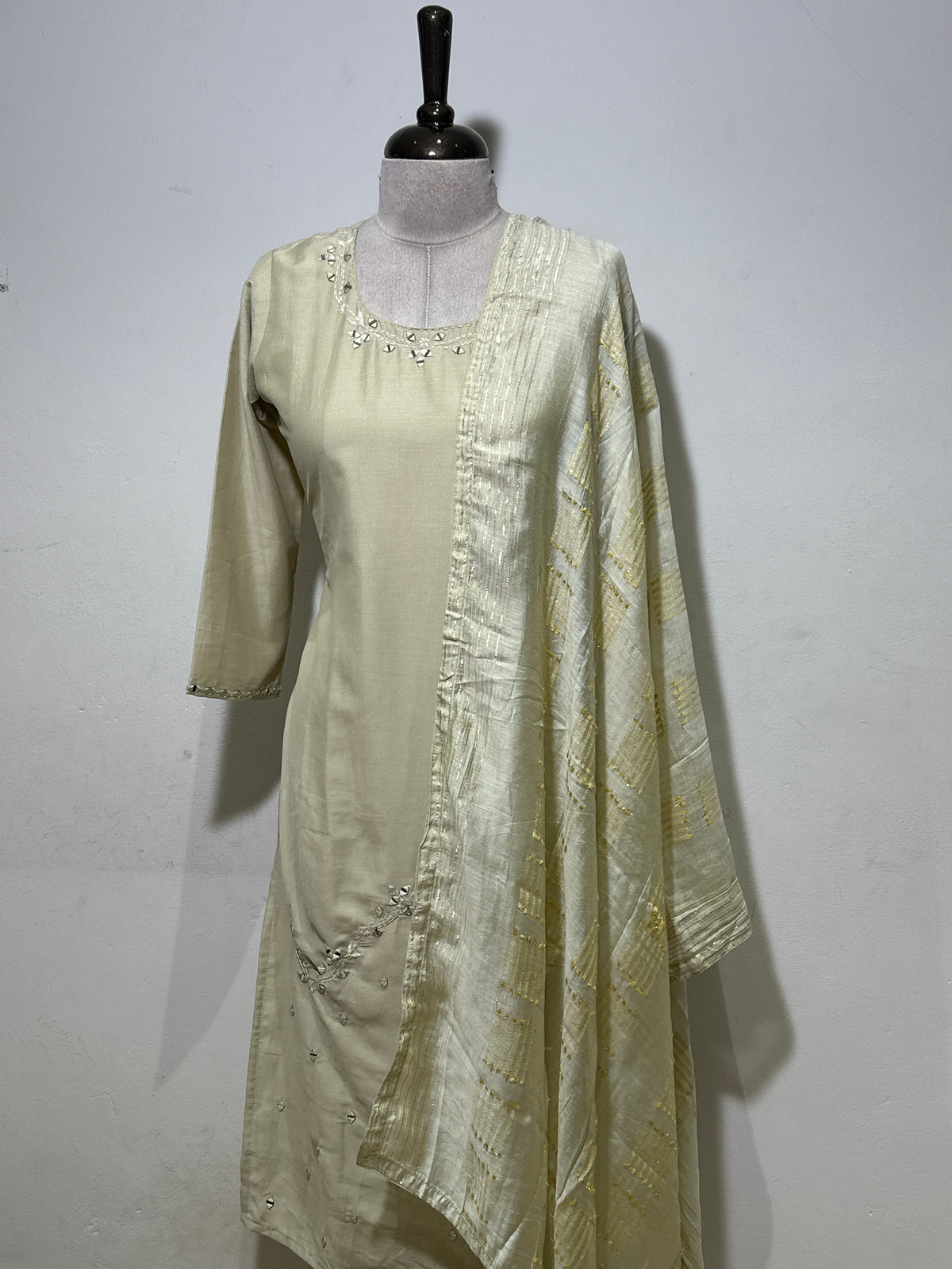 OFFER SALES TOP AND  BOTTOM  -  IHA 35451