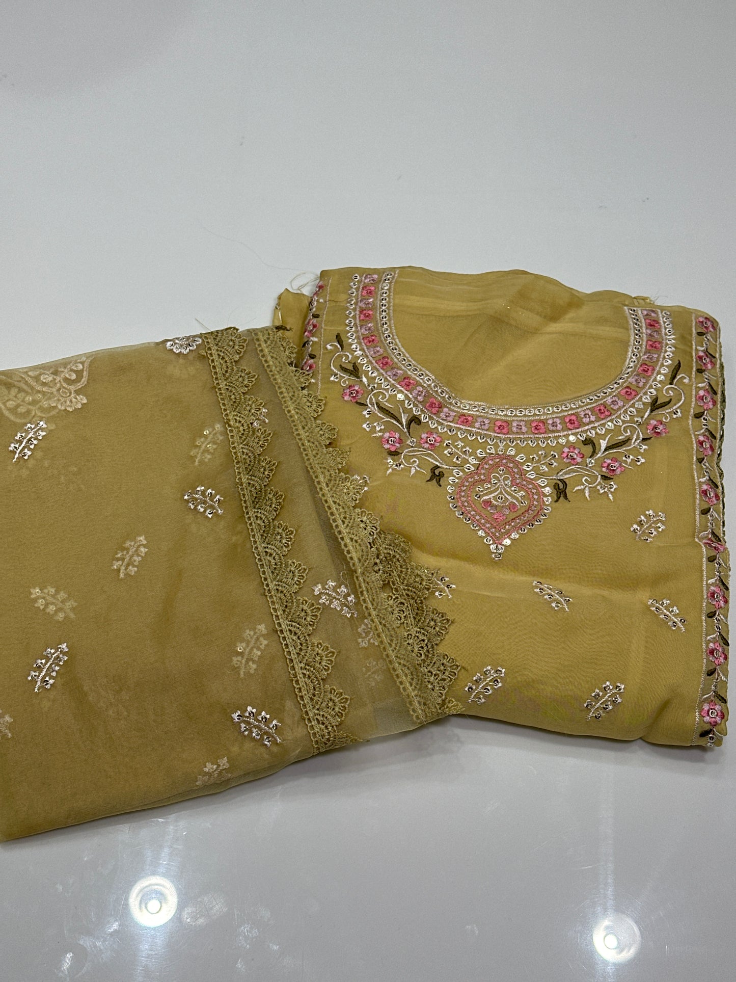 OFFER SALES UNSTITCHED SALWAR SUITS -  IHA 33518