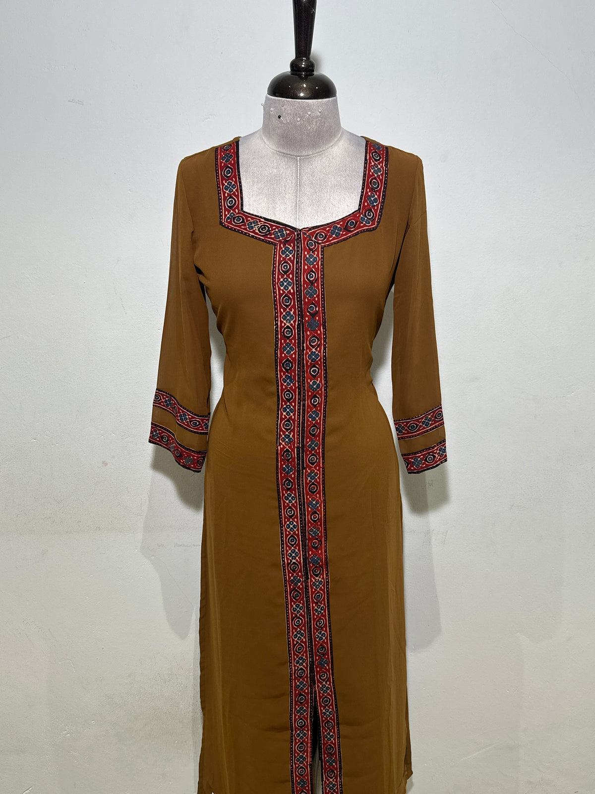 OFFER SALES TOP'S -  IHA 35712