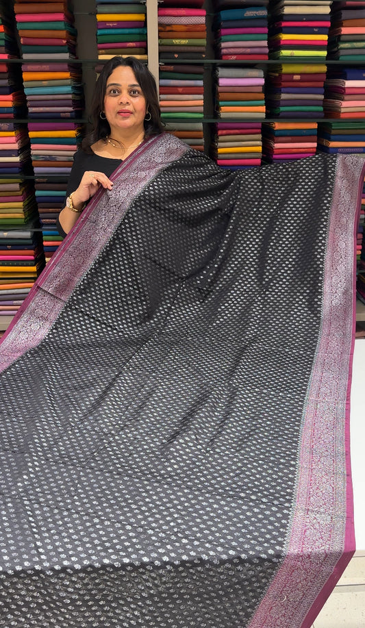 SEMI BANARASI SAREES - IHA 27119