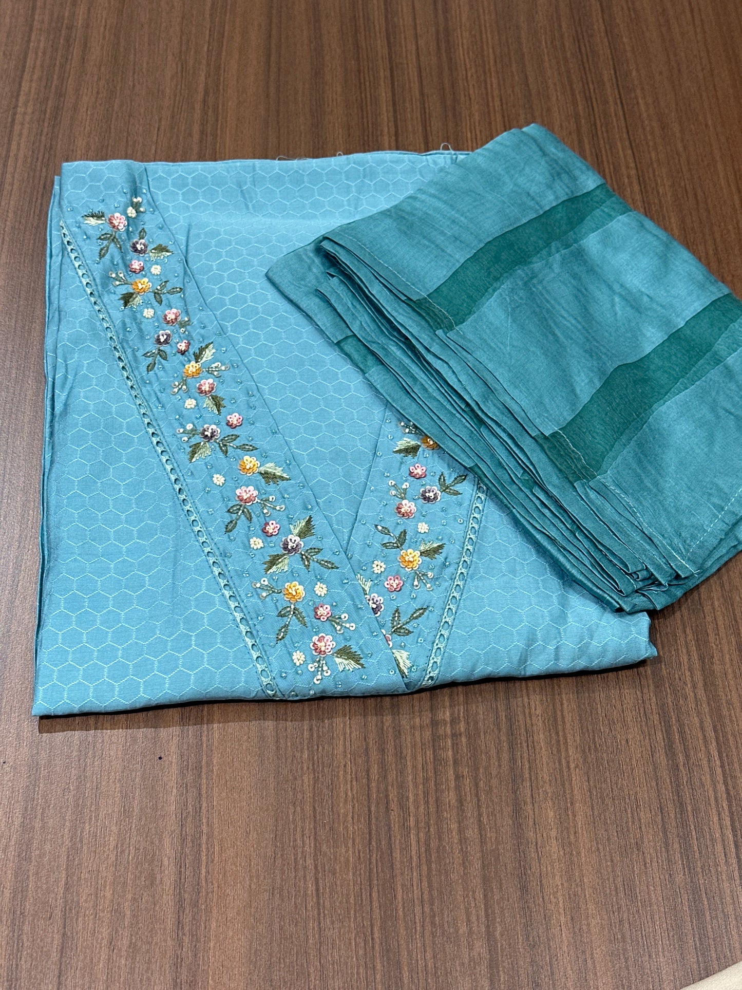 OFFER SALES UNSTITCHED SALWAR SUITS -  IHA 33862