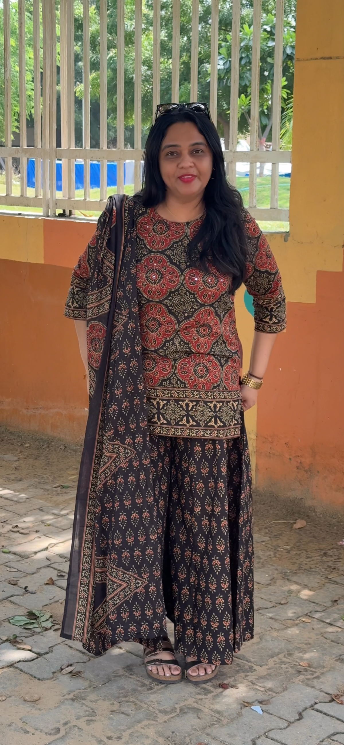 IHA'S IN-HOUSE SHORT TOP, BOTTOM AND DUPATTA - IHA 35690