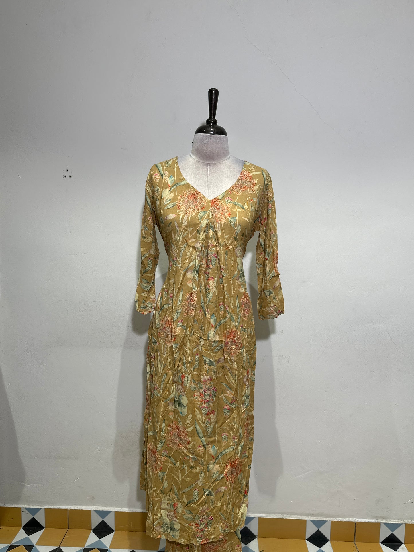 OFFER SALES TOP AND BOTTOM  -  IHA 34284