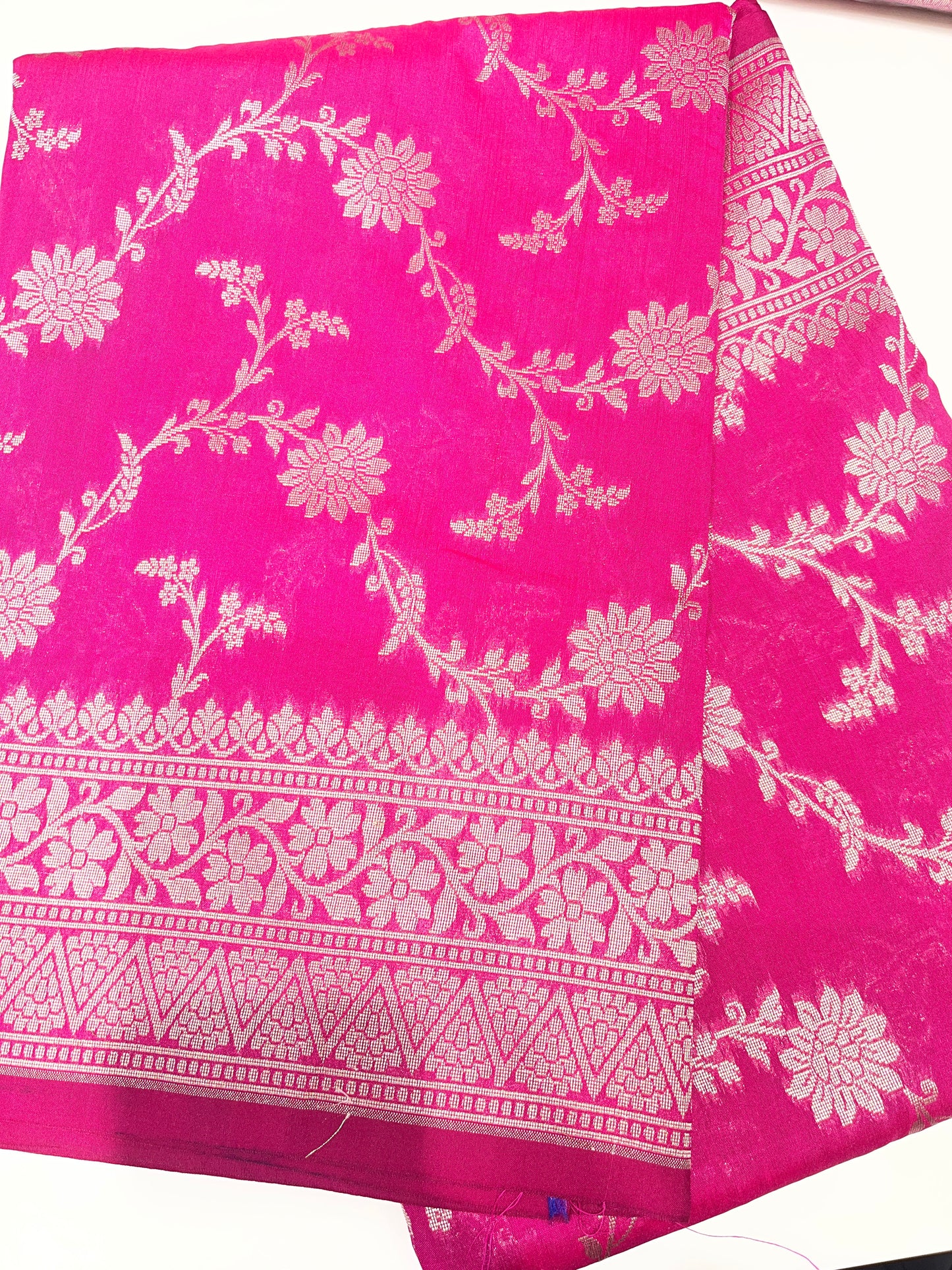 OFFER SALES SAREES -  IHA 34228
