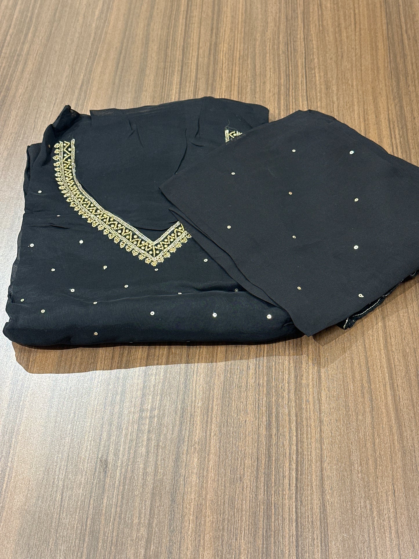 OFFER SALES UNSTITCHED SALWAR SUITS -  IHA 33806