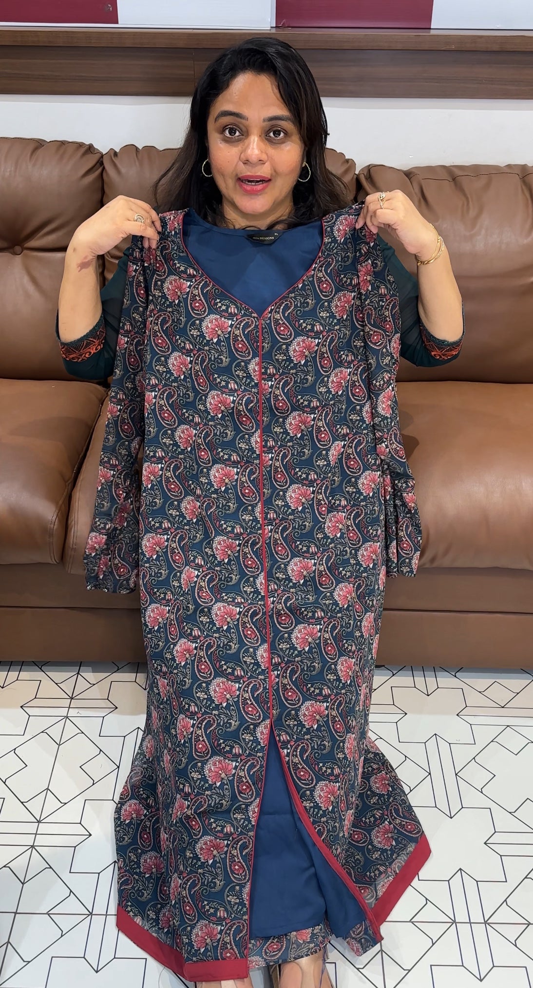 PRINTED LONG A-LINE TOPS - IHA 26255