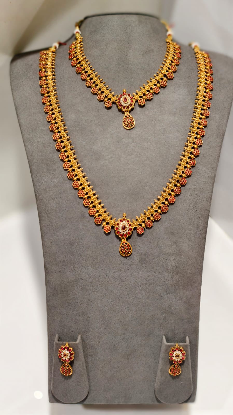 DESIGNER NECKLACE SETS - IHA 35831
