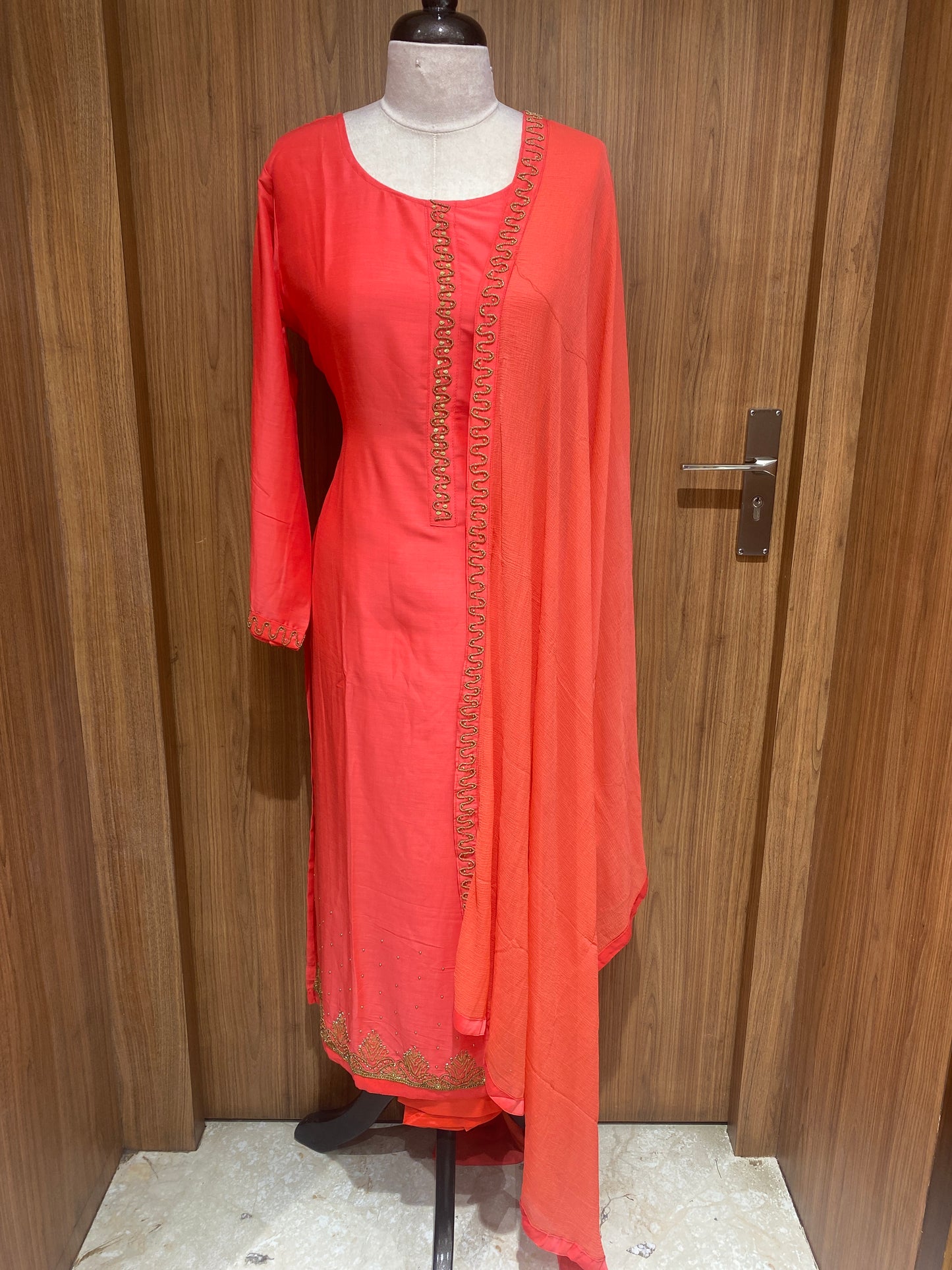 OFFER SALES TOP AND BOTTOM - IHA 27066