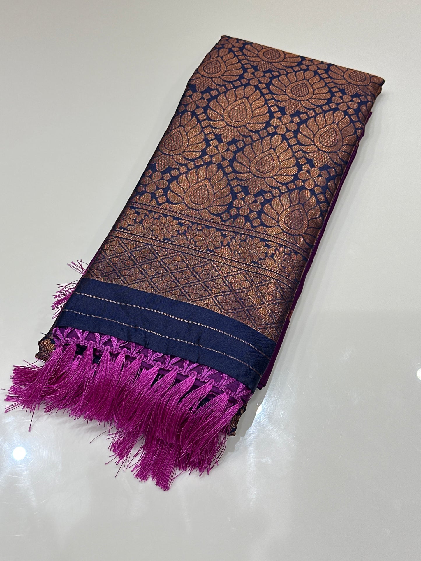 OFFER SALES SAREES - IHA 27182