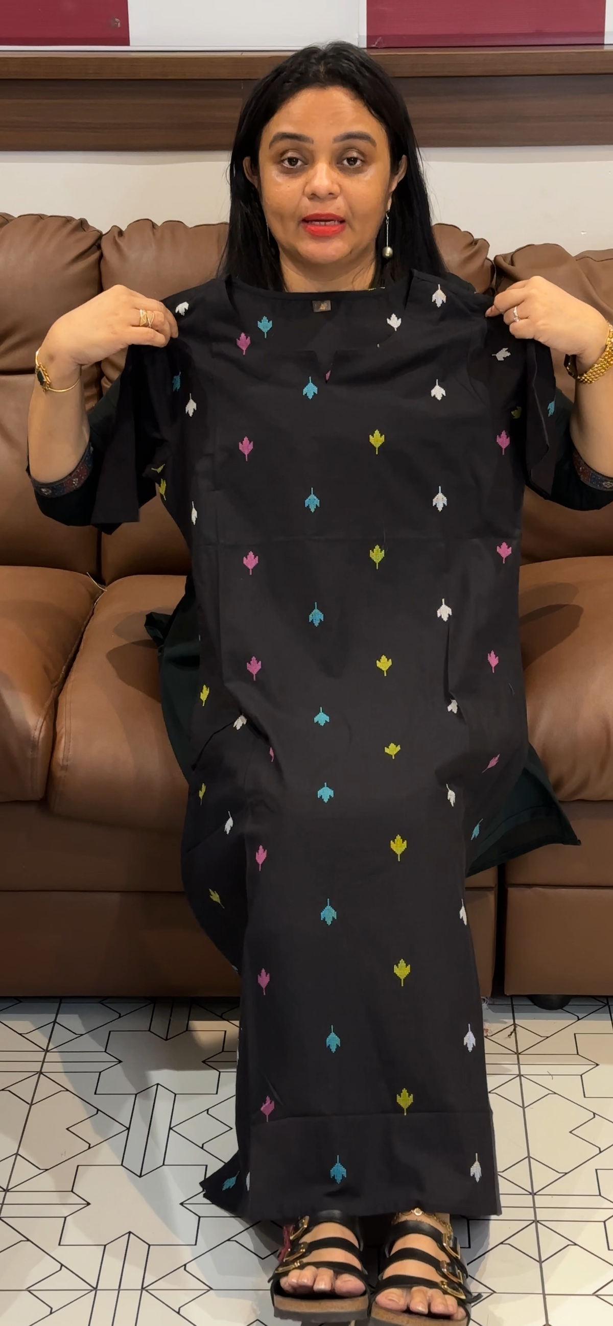 OFFER SALES  TOPS - IHA 35573