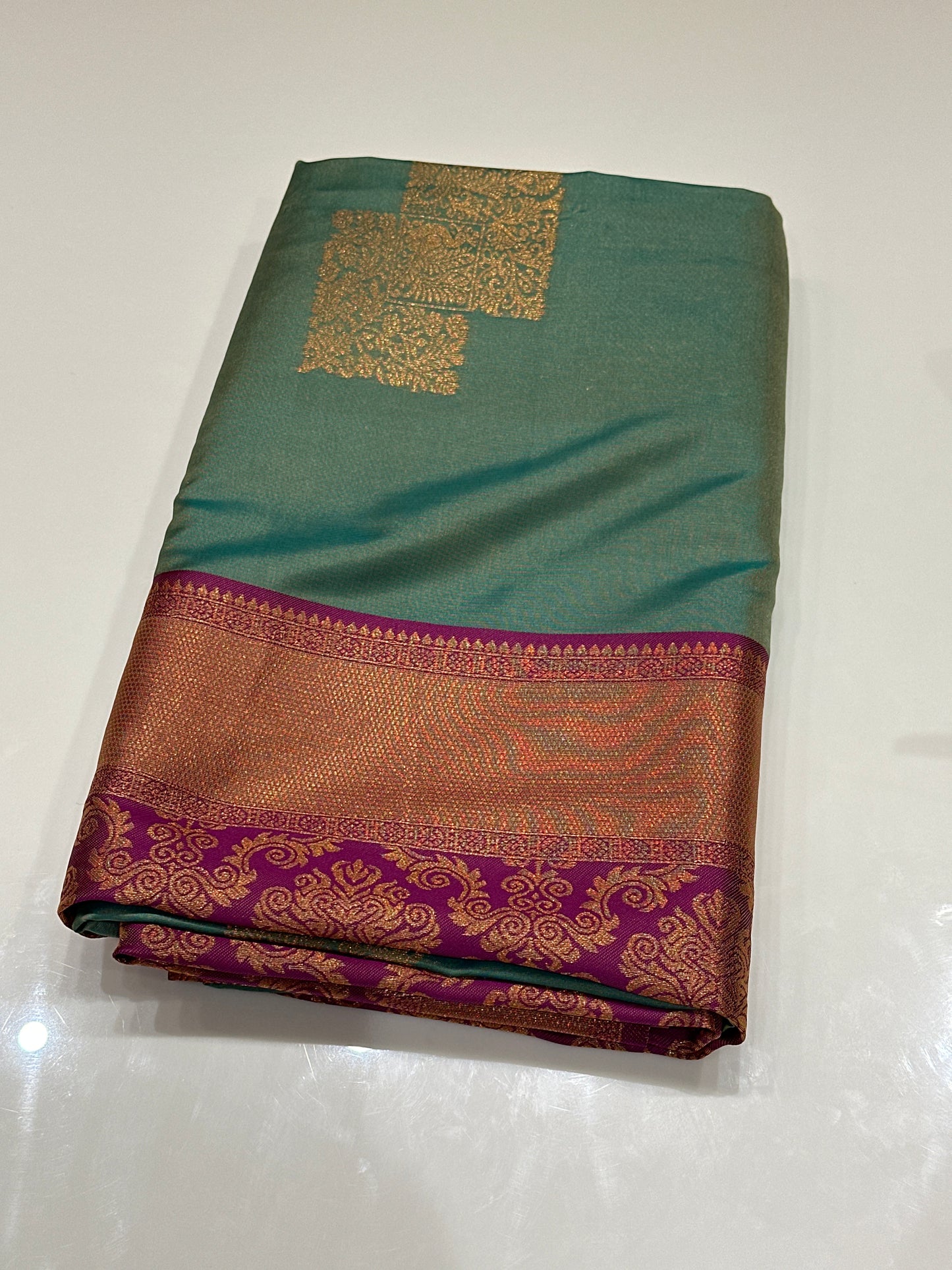OFFER SALES SAREES - IHA 27178