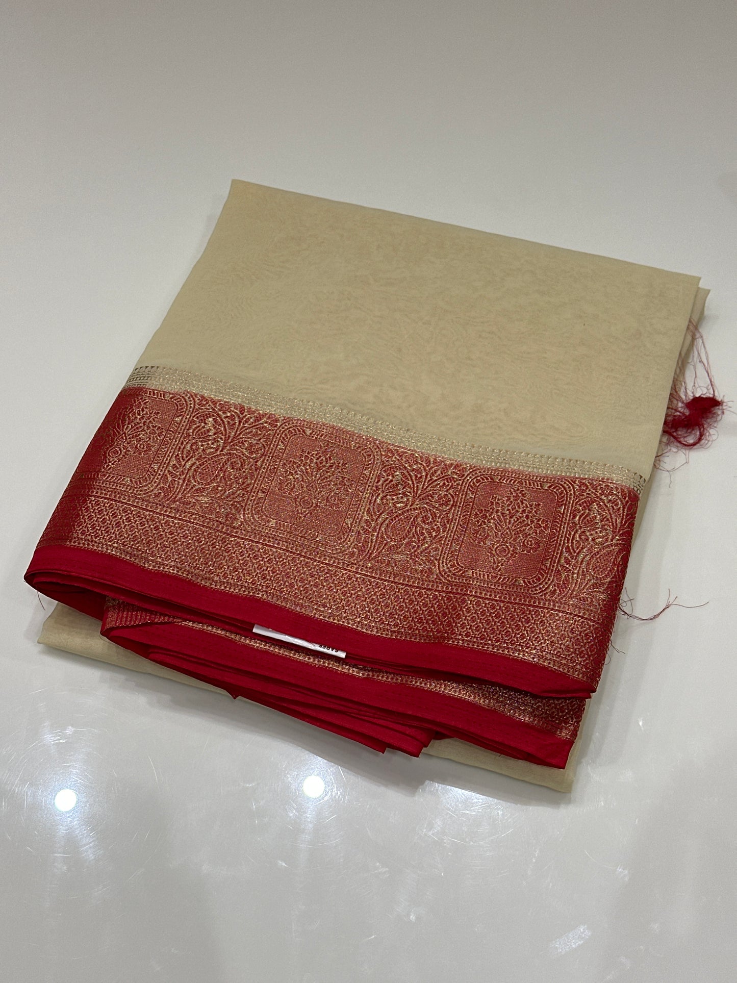OFFER SALES SAREES - IHA 27182