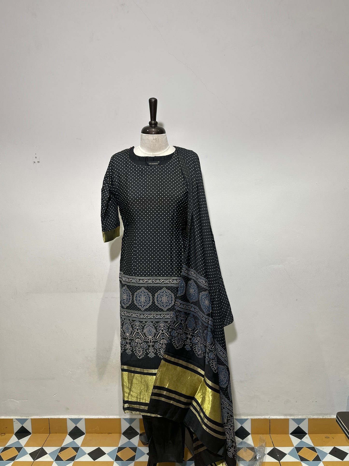 OFFER SALES TOP AND  BOTTOM  -  IHA 34293