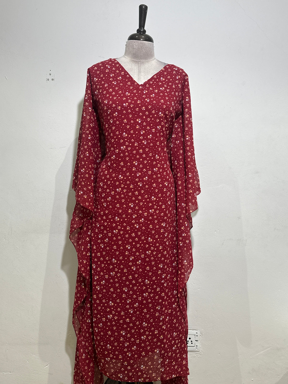 OFFER SALES TOP'S -  IHA 35680