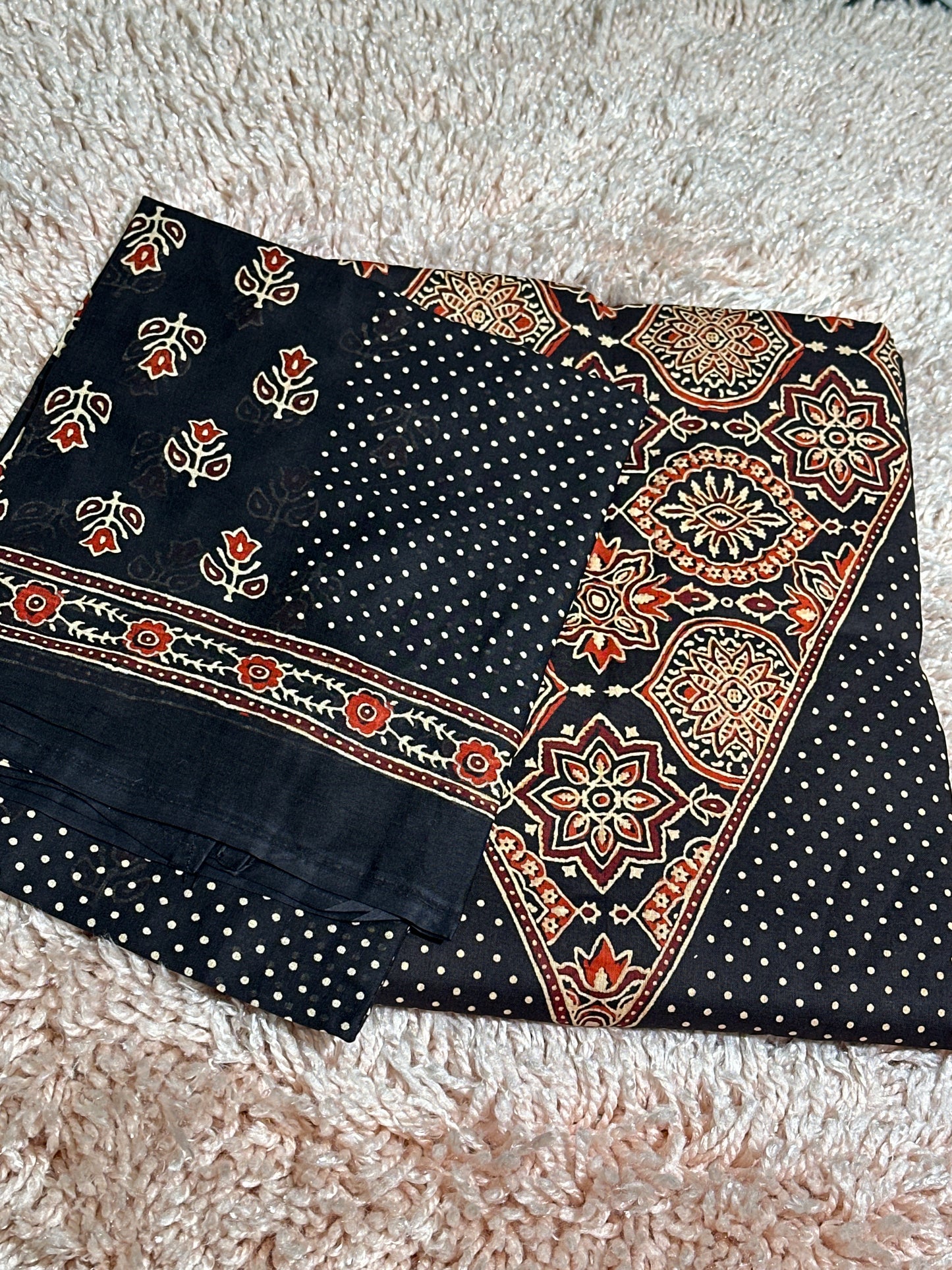 OFFER SALES UNSTITCHED SALWAR SUITS -  IHA 35202