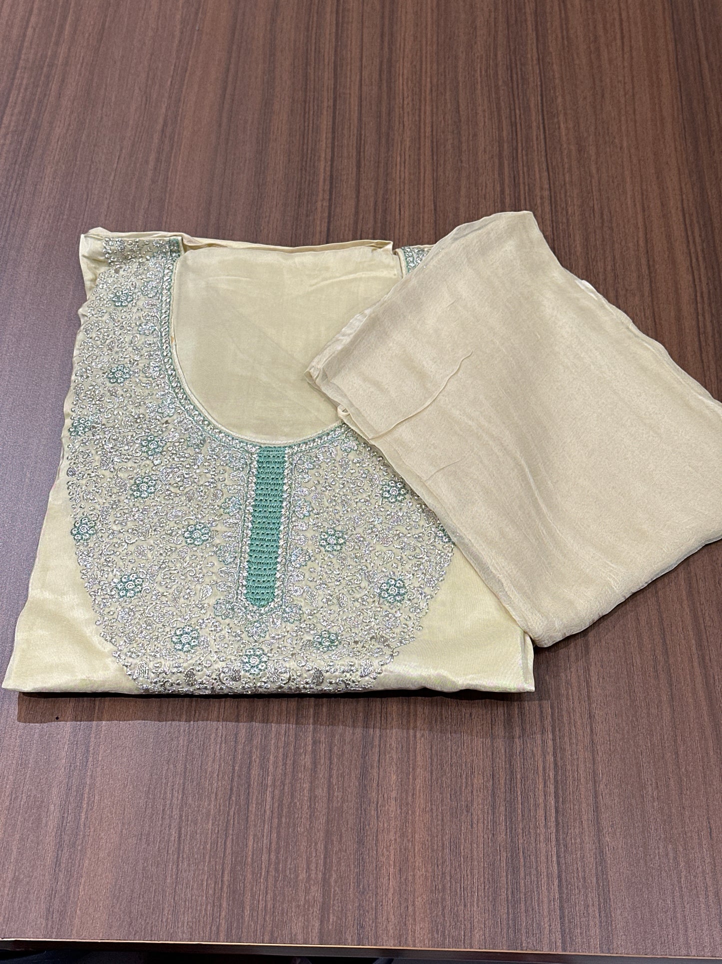 OFFER SALES UNSTITCHED SALWAR SUITS -  IHA 33736