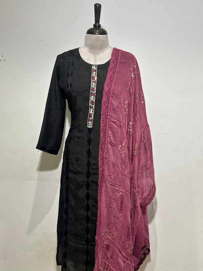 OFFER SALES READY TO WEAR SETS  -  IHA 35622