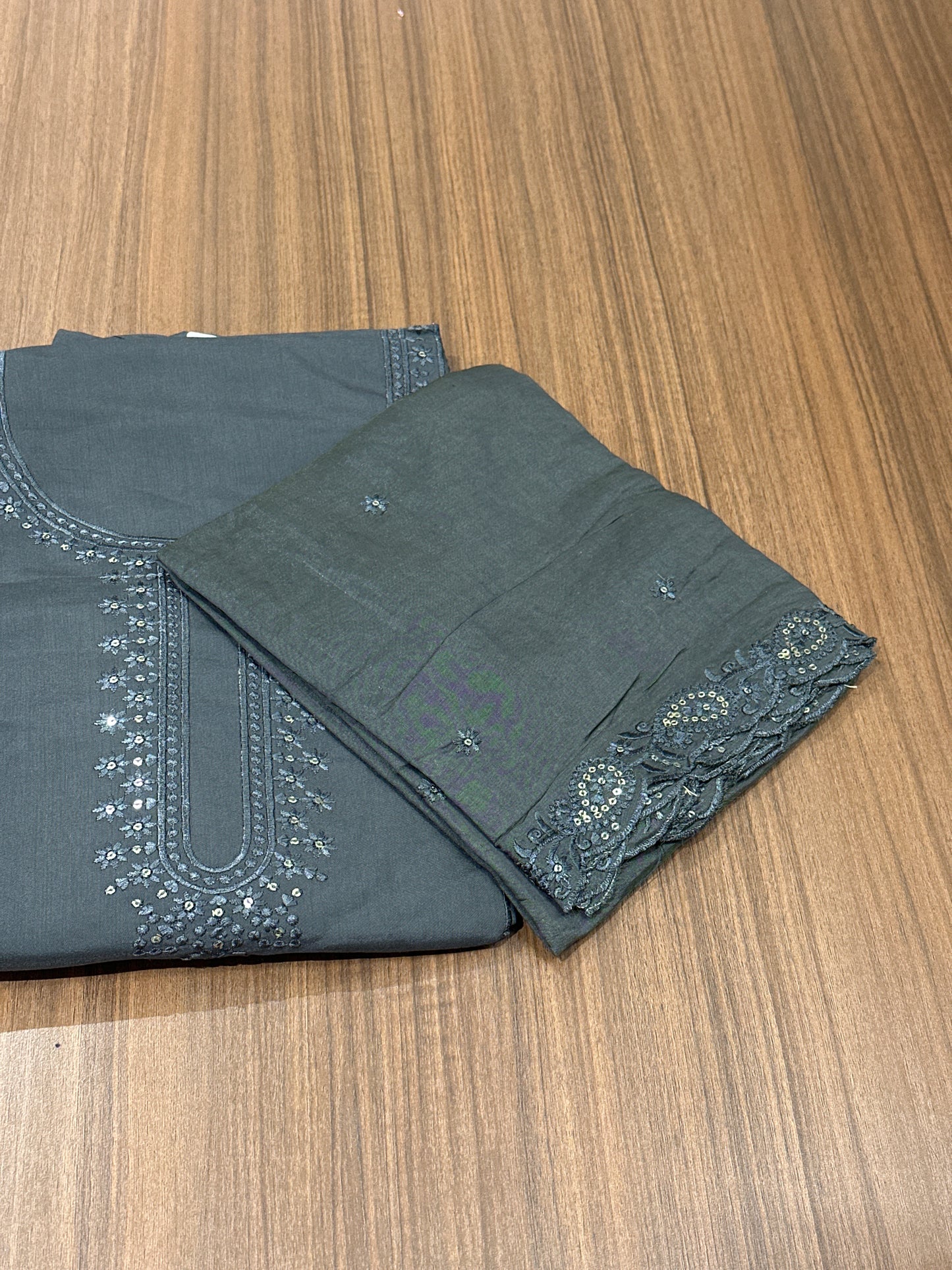 OFFER SALES UNSTITCHED SALWAR SUITS -  IHA 33861