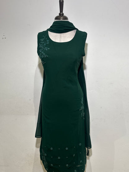 OFFER SALES READY TO WEAR SETS  -  IHA 35622