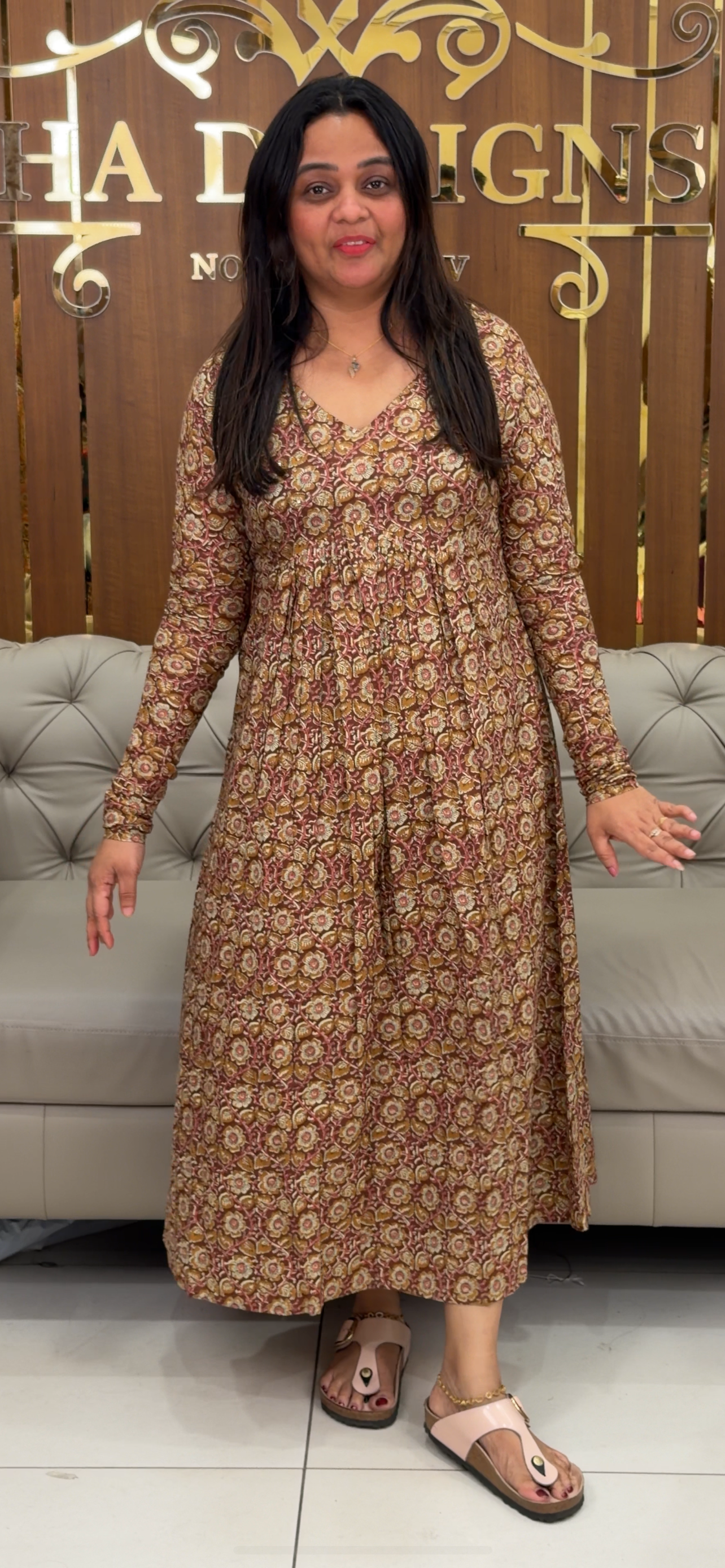 IHA'S IN-HOUSE ALIYA CUT TOPS - IHA 29260