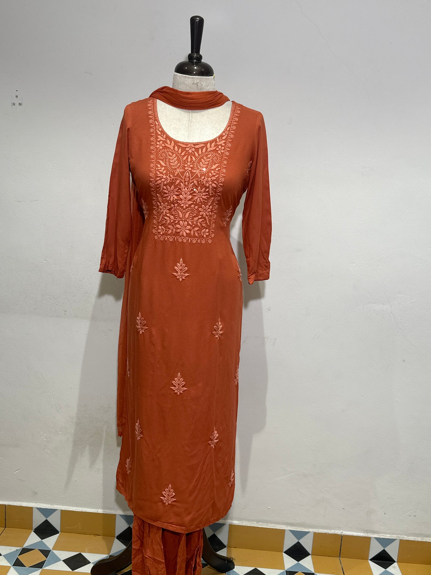 OFFER SALES TOP AND BOTTOM  -  IHA 34284