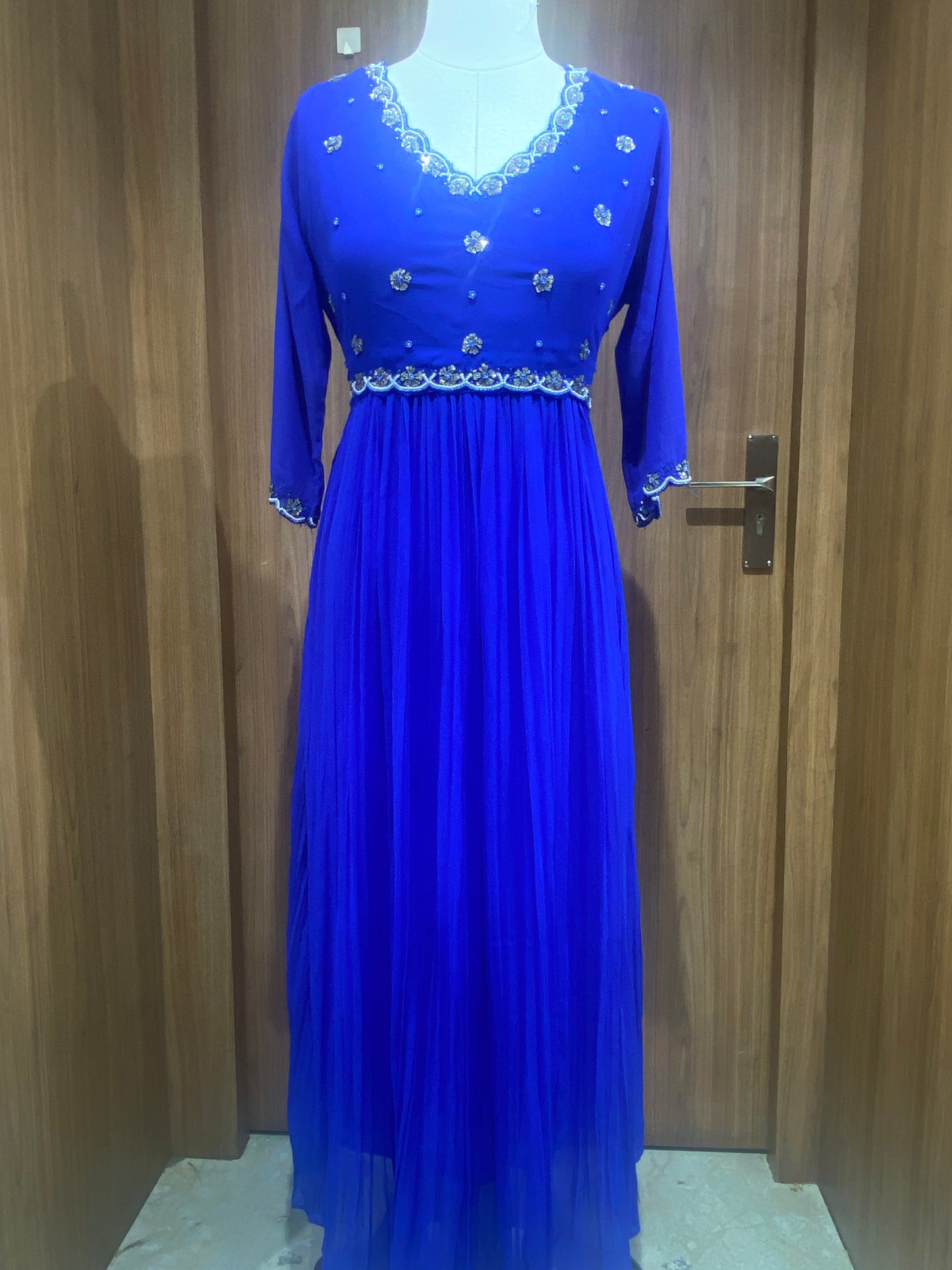 OFFER SALES TOPS COLLECTIONS - IHA 27006
