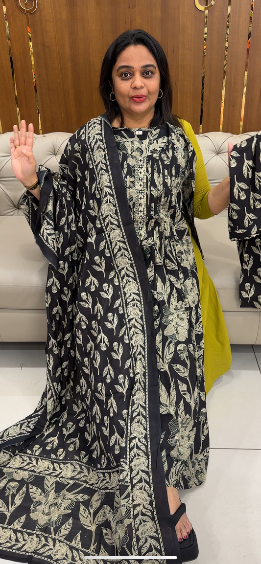 READY TO WAR COLLECTIONS - IHA 28591