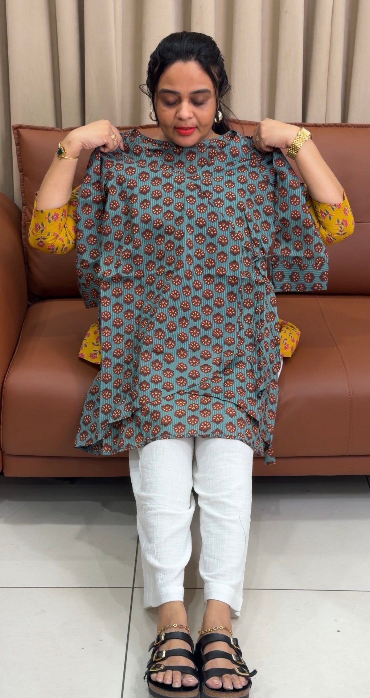 IHA'S IN-HOUSE COTTON PRINTED SHORT TOPS - IHA 35427