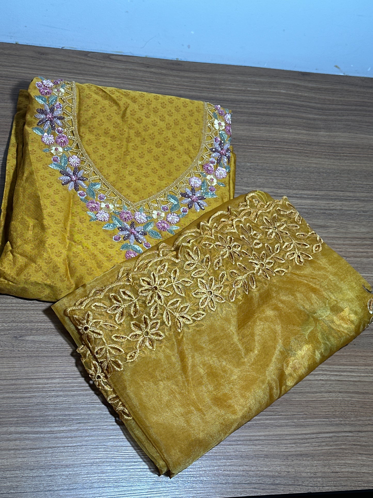 OFFER SALES UNSTITCHED SALWAR SUITS -  IHA 33646