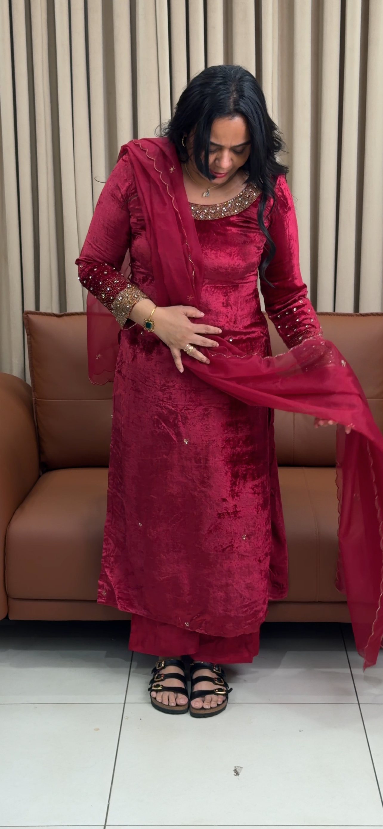 VISCOSE VELVET UNSTITCHED SALWAR SUITS - IHA 35053