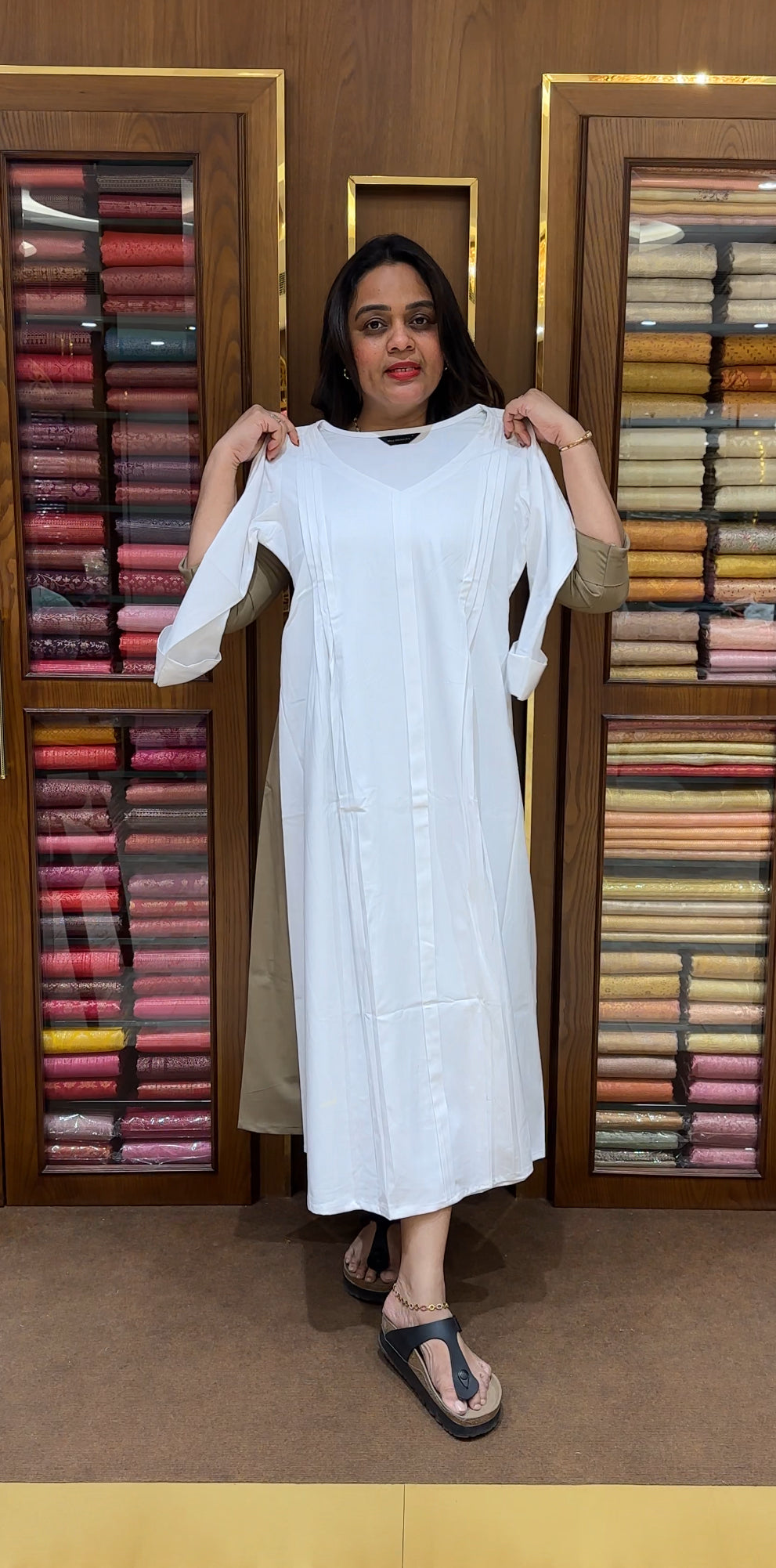 IHA'S IN-HOUSE DESIGNER FROCKS - IHA 22511