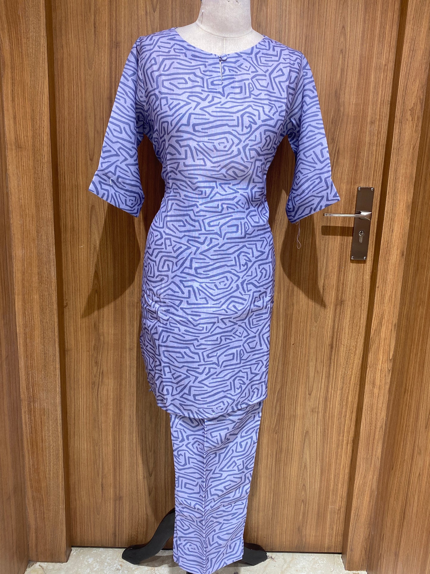 OFFER SALES TOP AND BOTTOM - IHA 27057