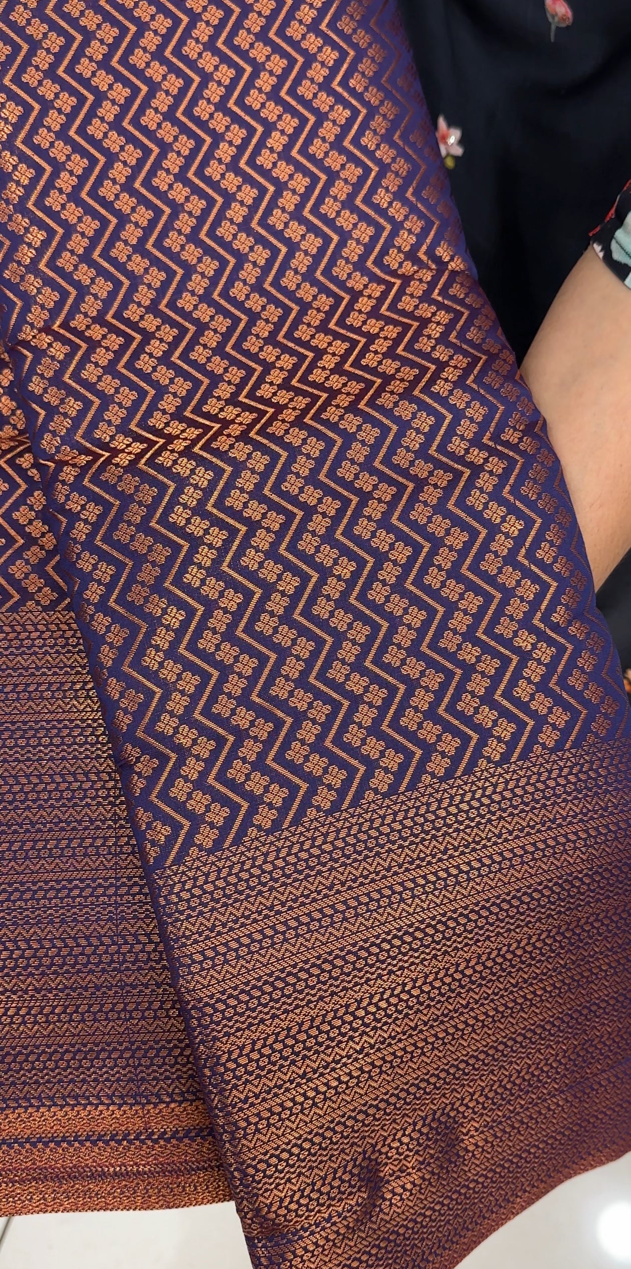 BUDGET BUY SAREES - IHA 28672