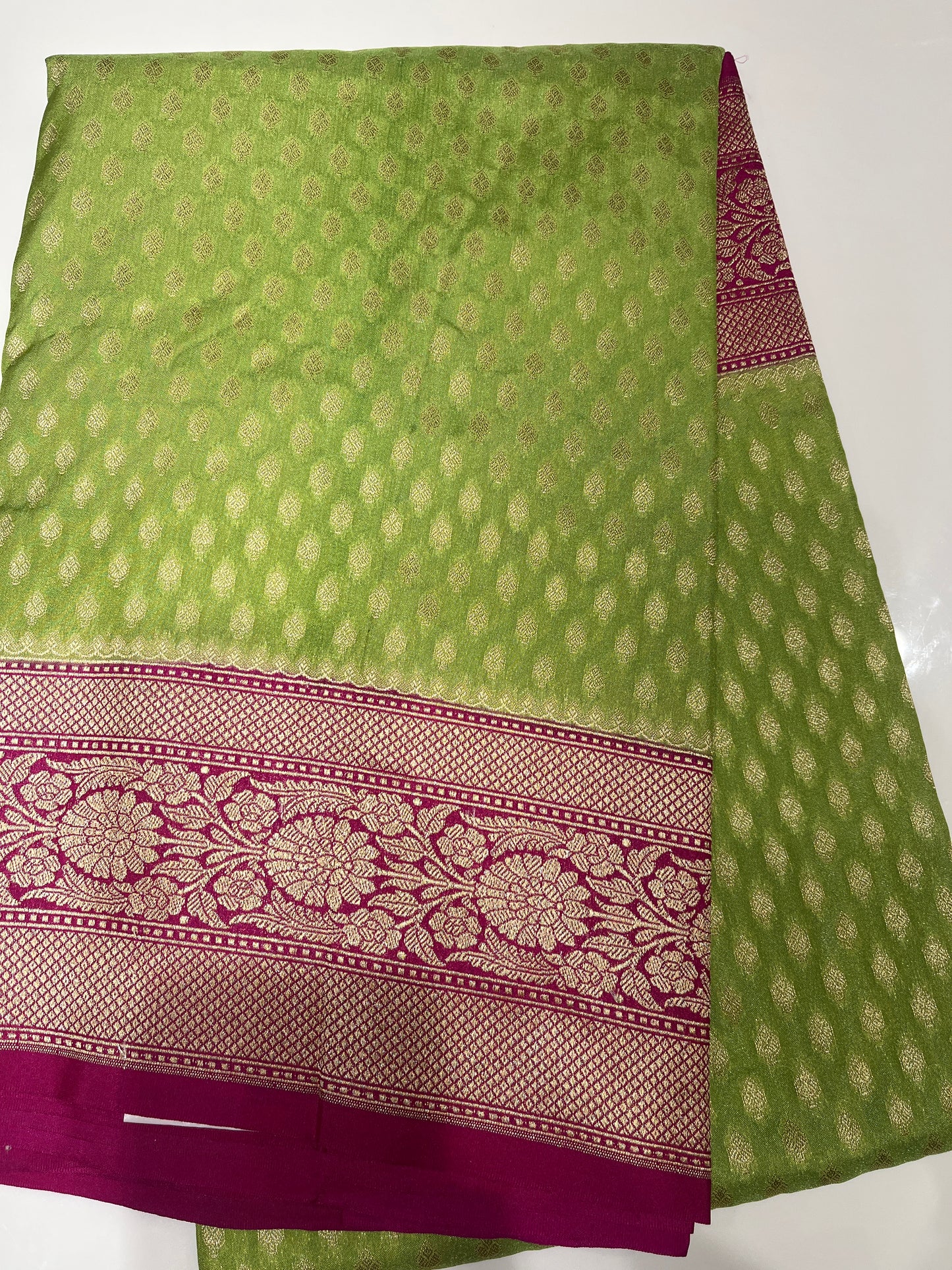 OFFER SALES SAREES -  IHA 34228