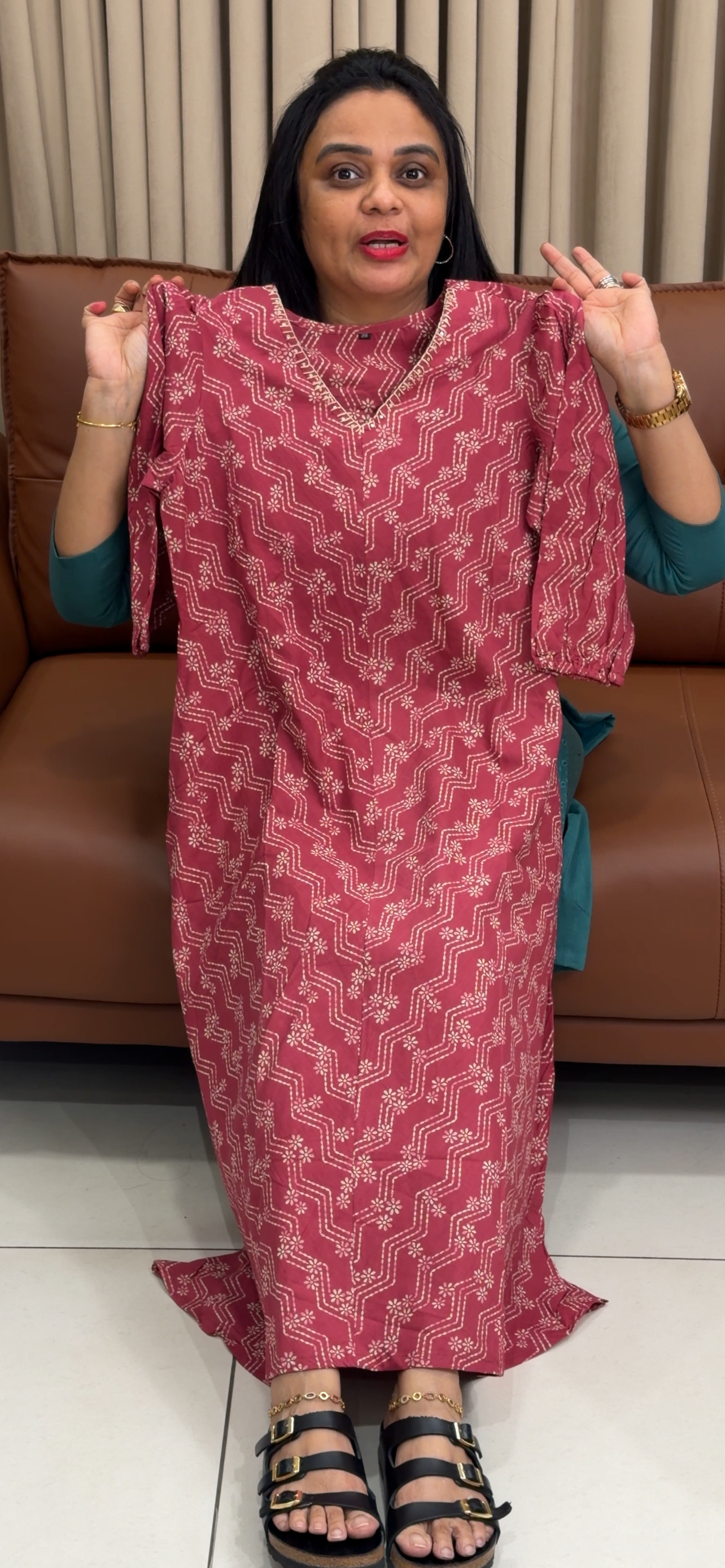 OFFE SALES TOPS - IHA 34774