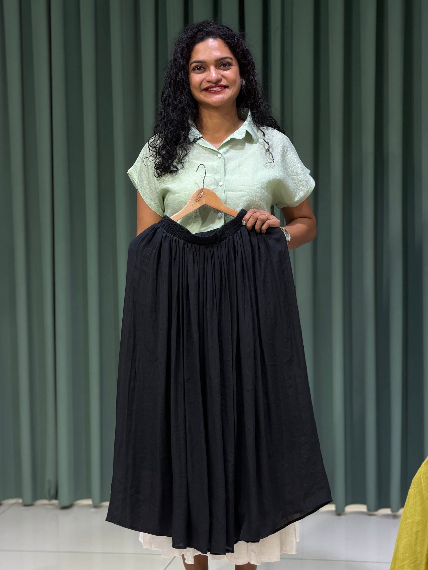 BUDGET BUY SKIRTS - IHA 30313