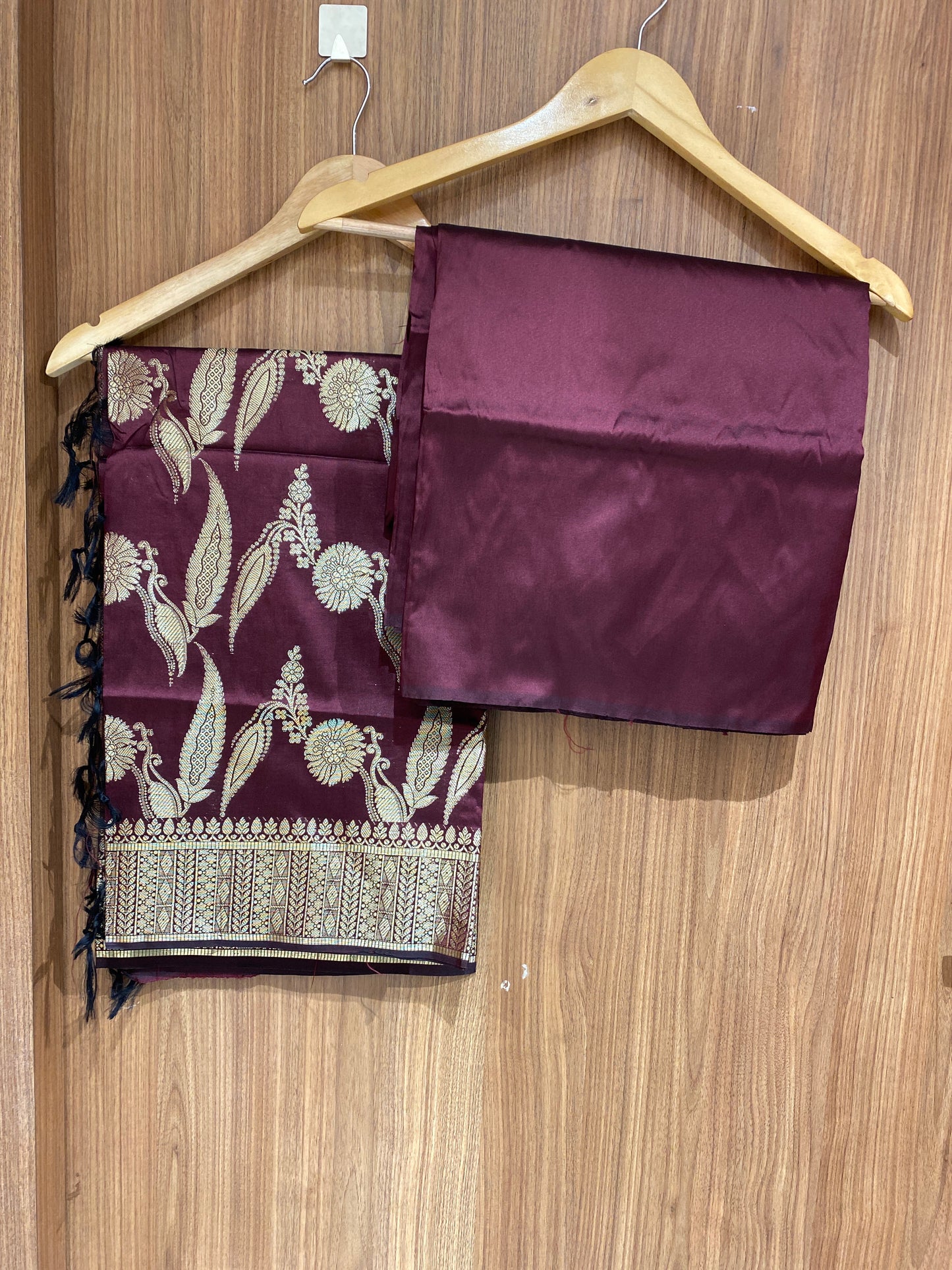 OFFER SALES UNSTITCHED SALWAR SUITS - IHA 26840
