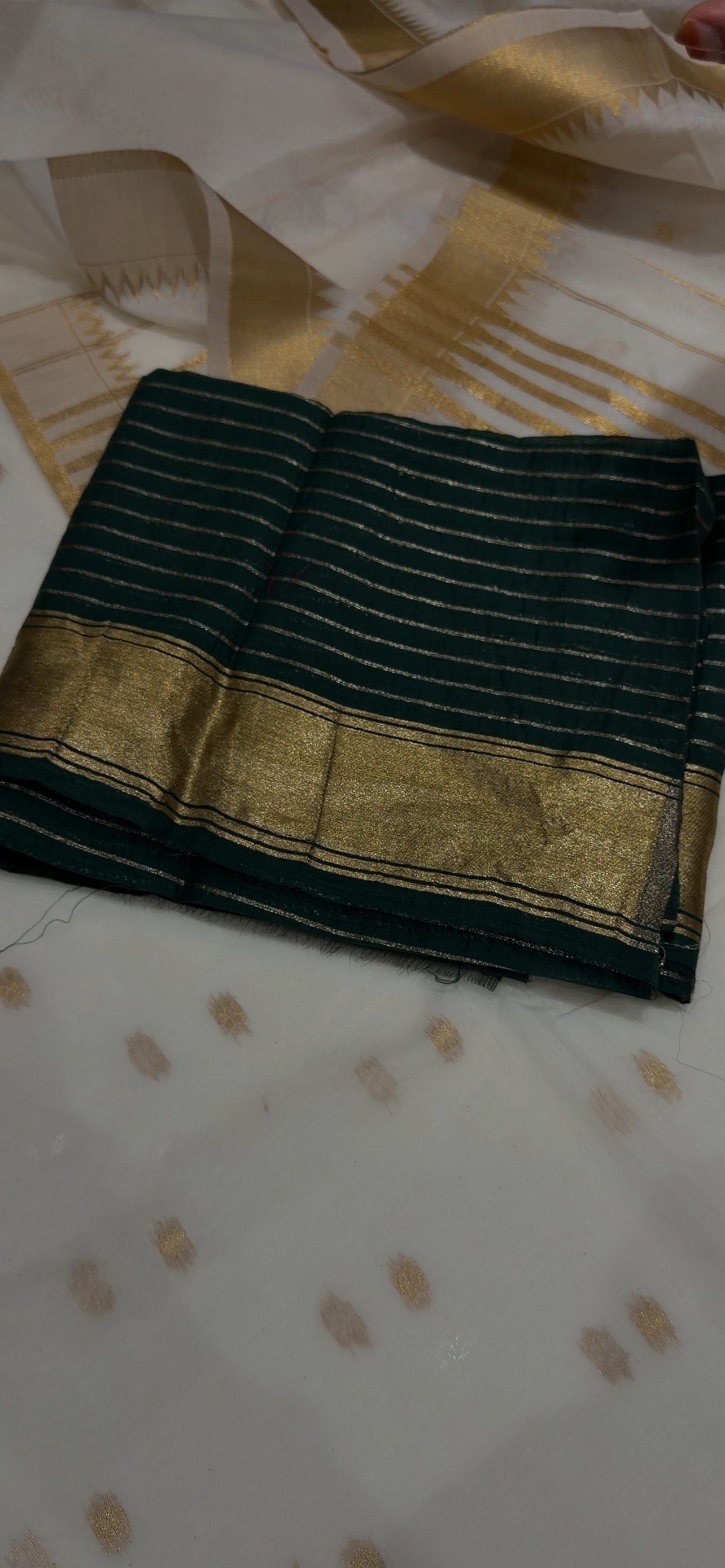 MALAI CHANDERI ONAM SAREES - IHA 34130
