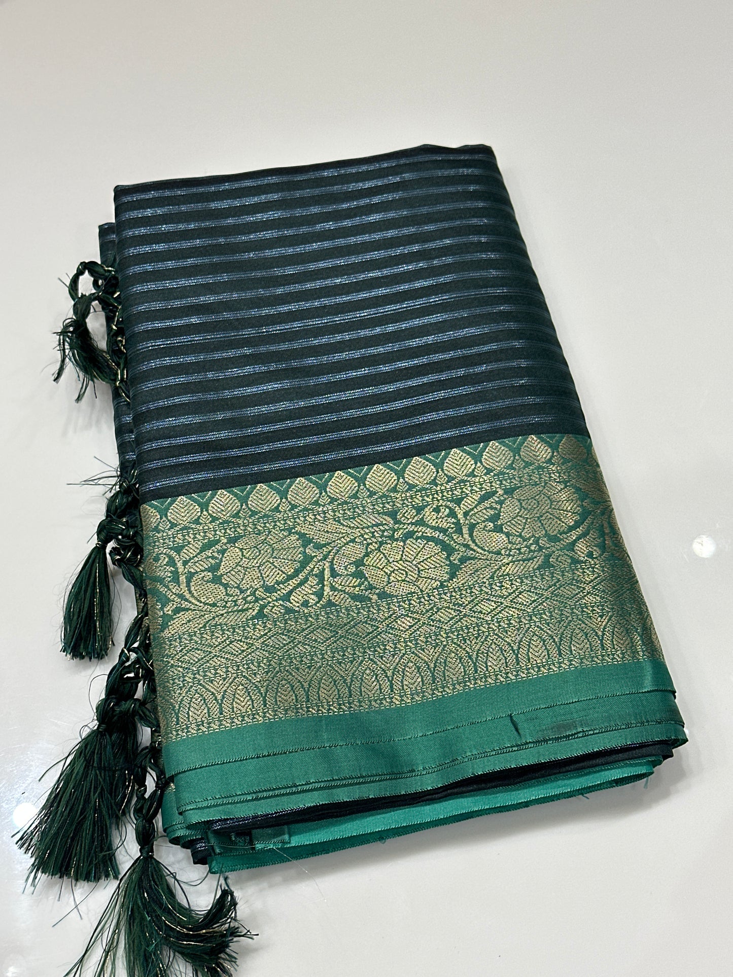 OFFER SALES SAREES - IHA 27171