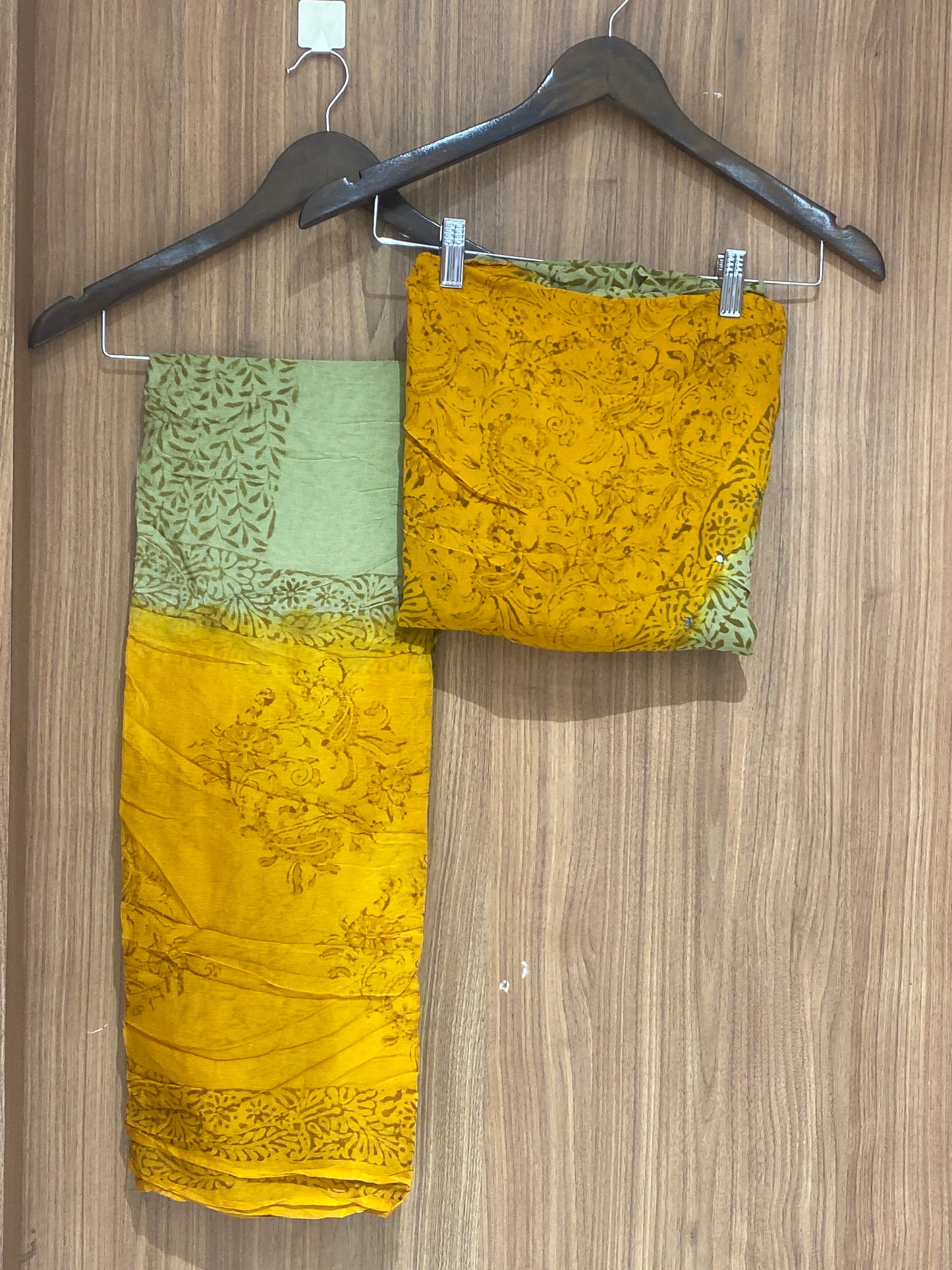 OFFER SALES UNSTITCHED SALWAR SUITS - IHA 26991