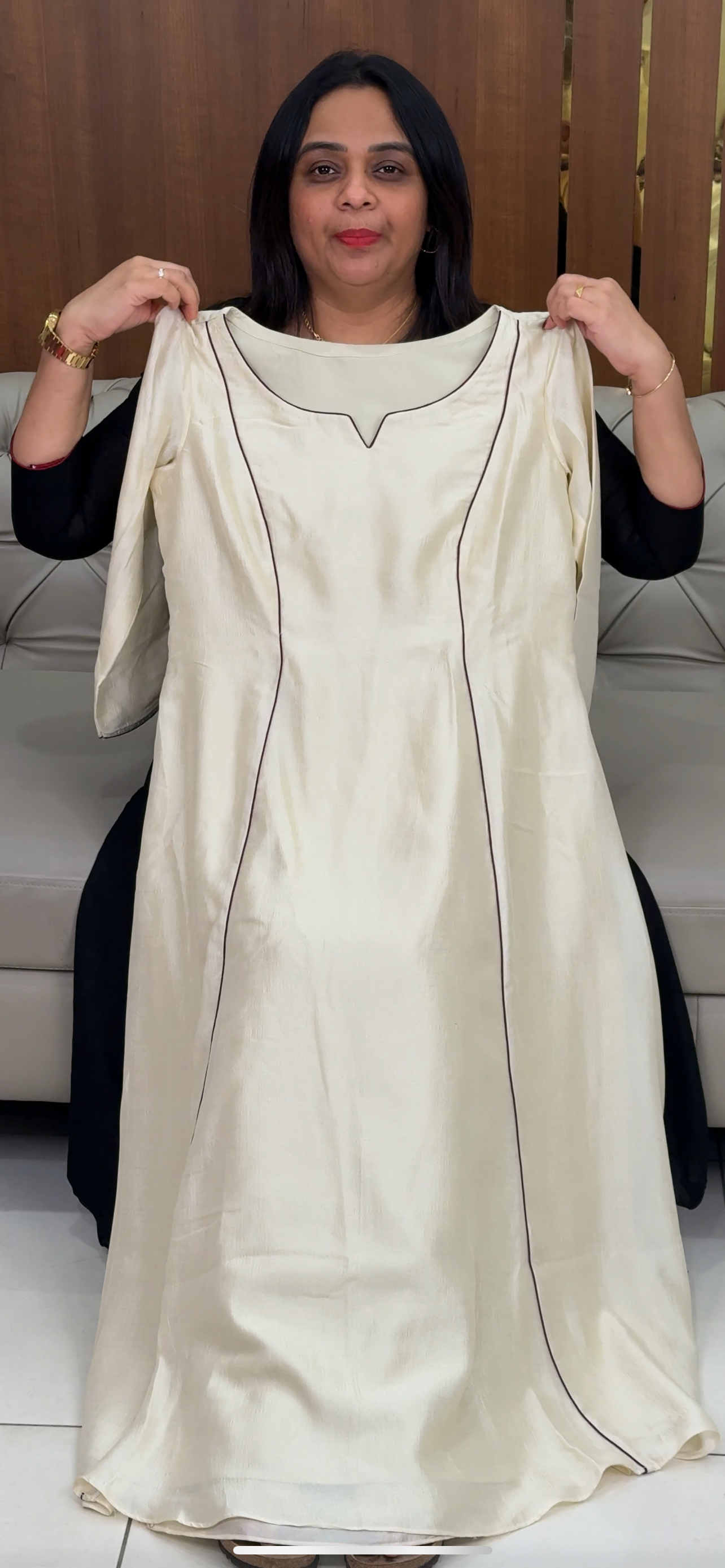 IHA'S IN-HOUSE LONG ALINE TOPS - IHA 29751