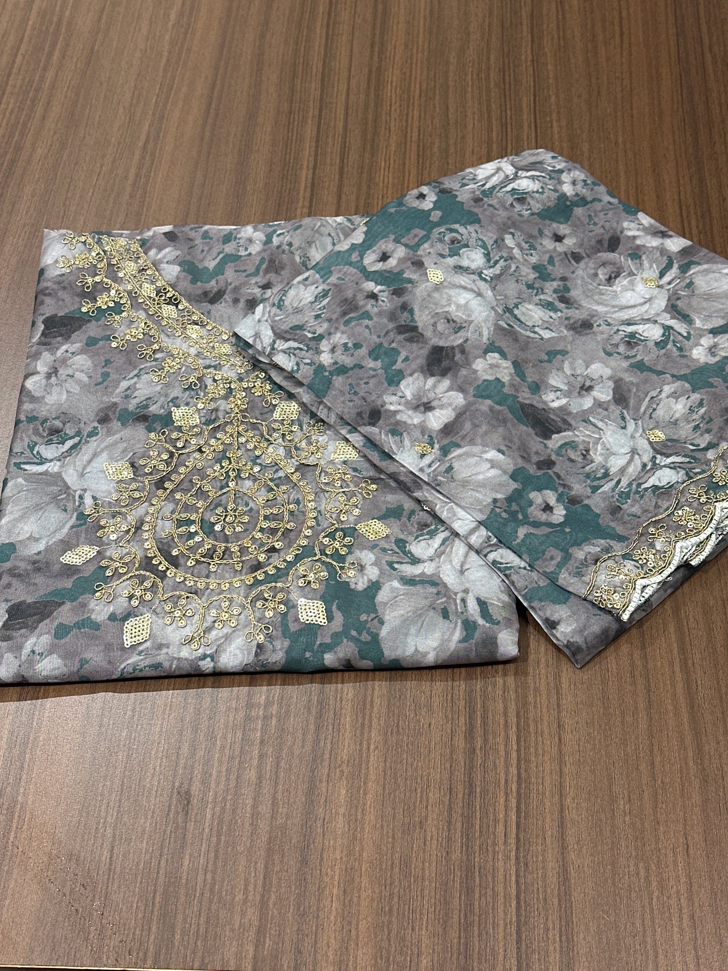 OFFER SALES UNSTITCHED SALWAR SUITS -  IHA 33806