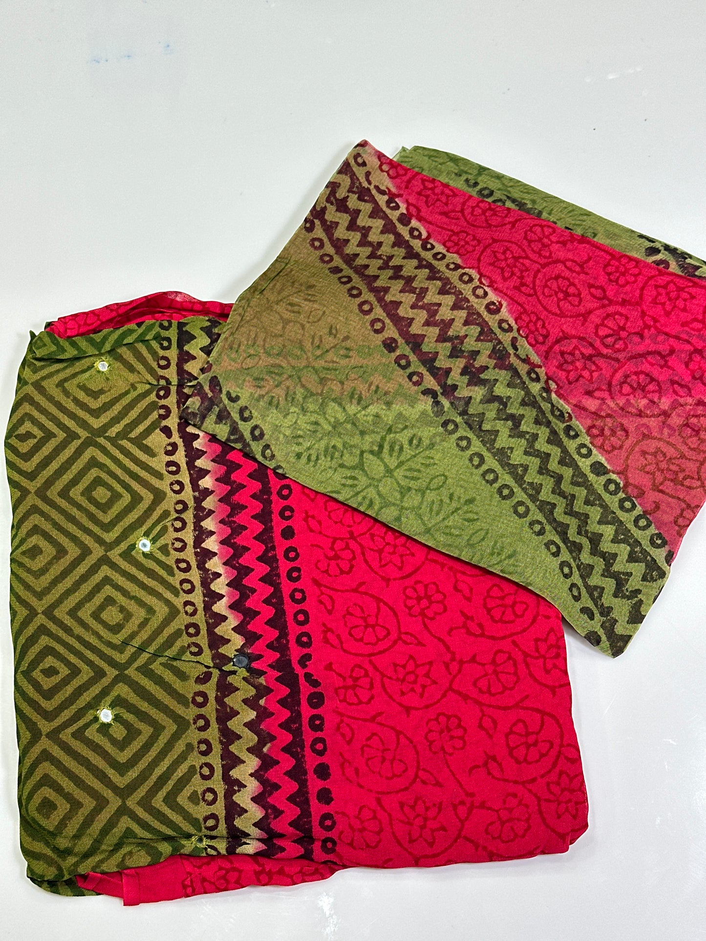 OFFER SALES UNSTITCHED SALWAR SUITS -  IHA 33695