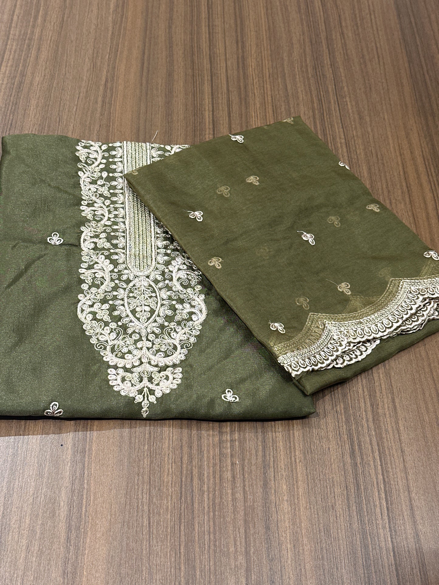 OFFER SALES UNSTITCHED SALWAR SUITS -  IHA 33901