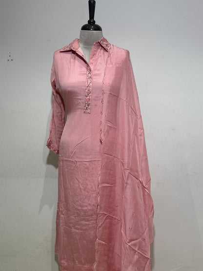 OFFER SALES READY TO WEAR SETS  -  IHA 35622