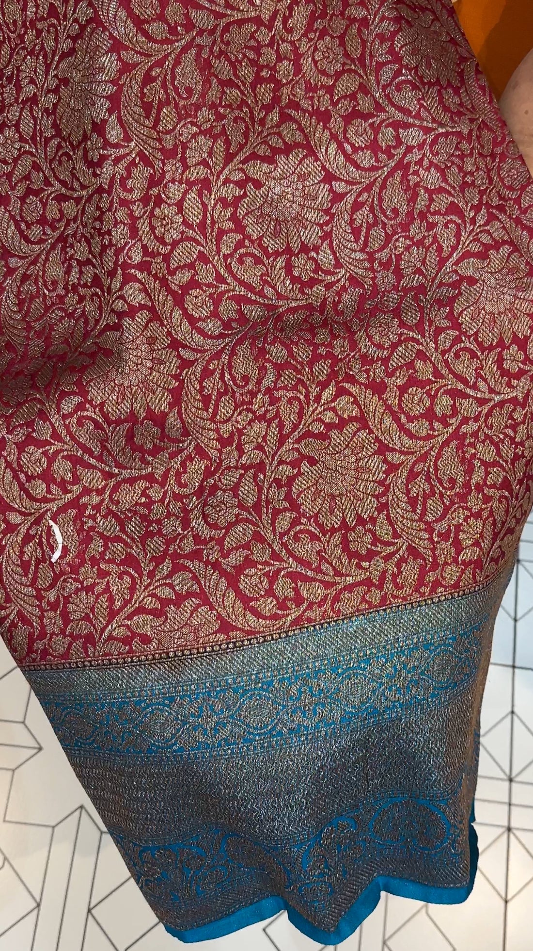 SEMI BANARASI SAREES - IHA 18173