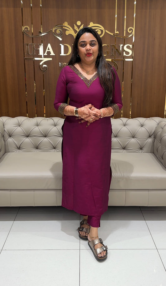 IHA'S IN-HOUSE LONG TOP AND BOTTOM - IHA 23621