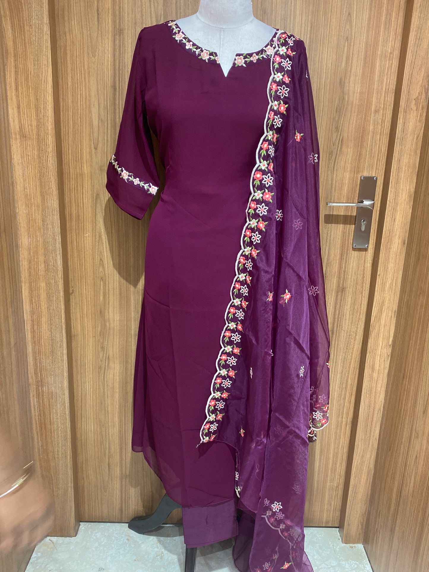 OFFER SALES TOP AND BOTTOM - IHA 27066