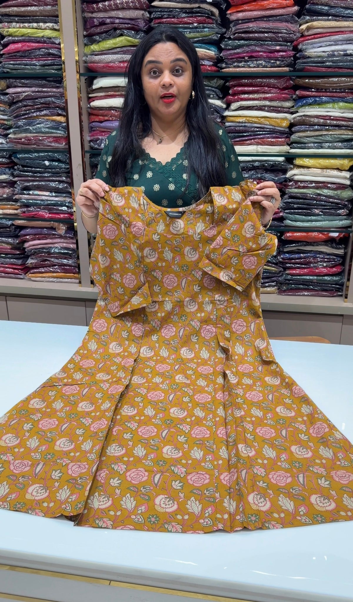 OFFER SALES READY TO WEAR SETS - IHA 35344