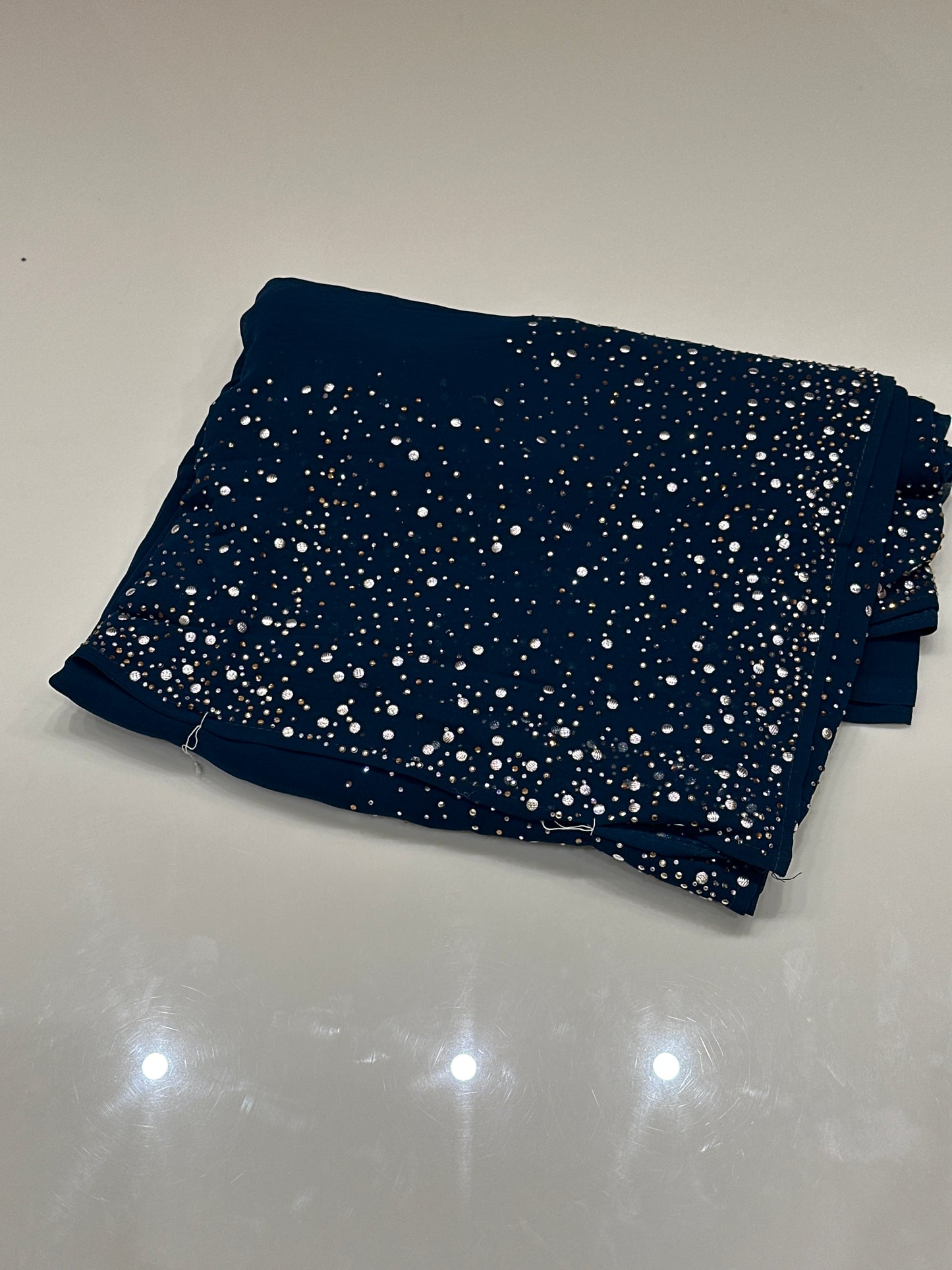 OFFER SALES SAREES - IHA 27172